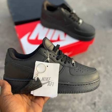 Nike Air Force 1